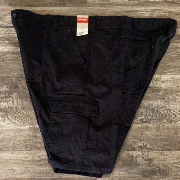 Wrangler Authentics | Stretch Cargo Shorts - Picture 2 of 4